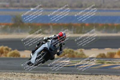 media/Apr-10-2022-SoCal Trackdays (Sun) [[f104b12566]]/Turn 14 (10am)/